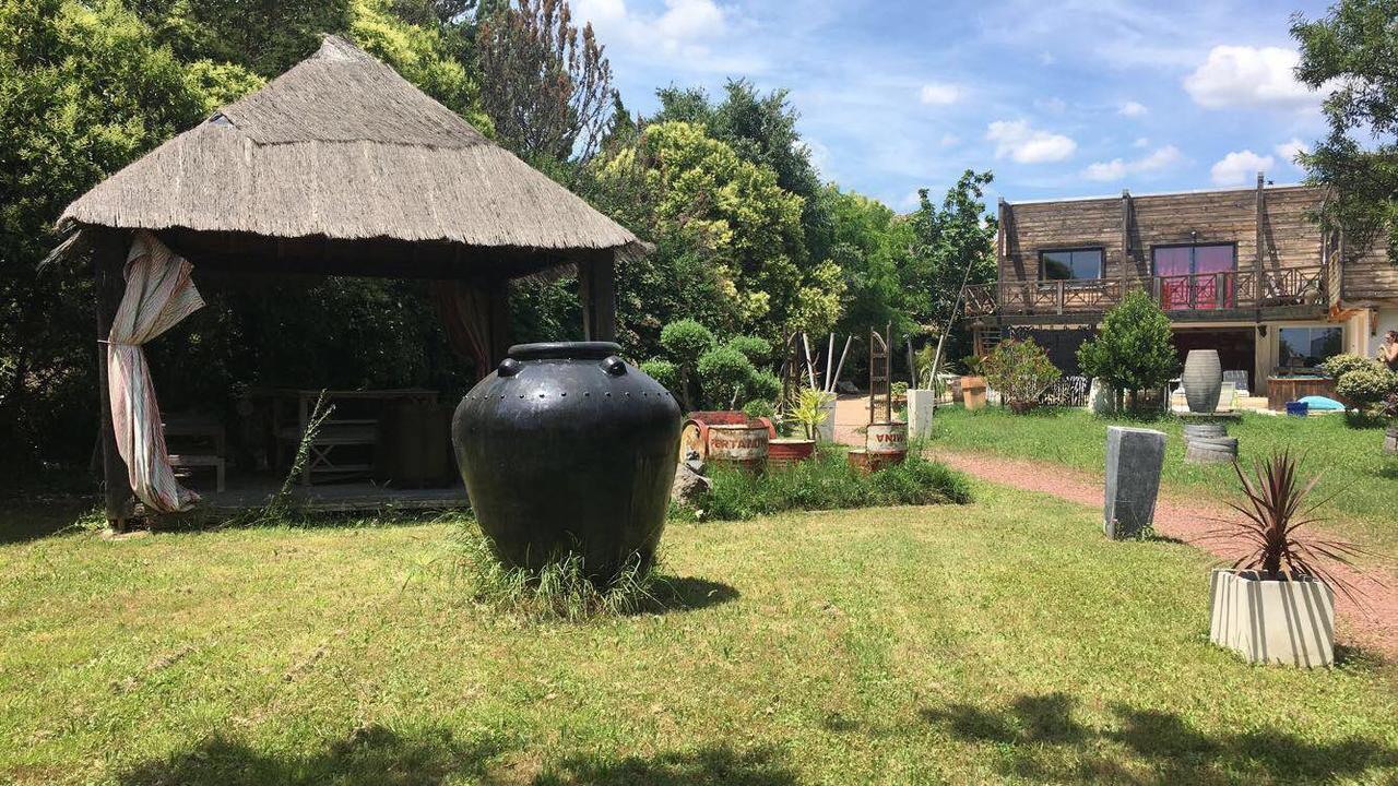 Esprit D'Ailleurs Bed & Breakfast Baillargues Ngoại thất bức ảnh